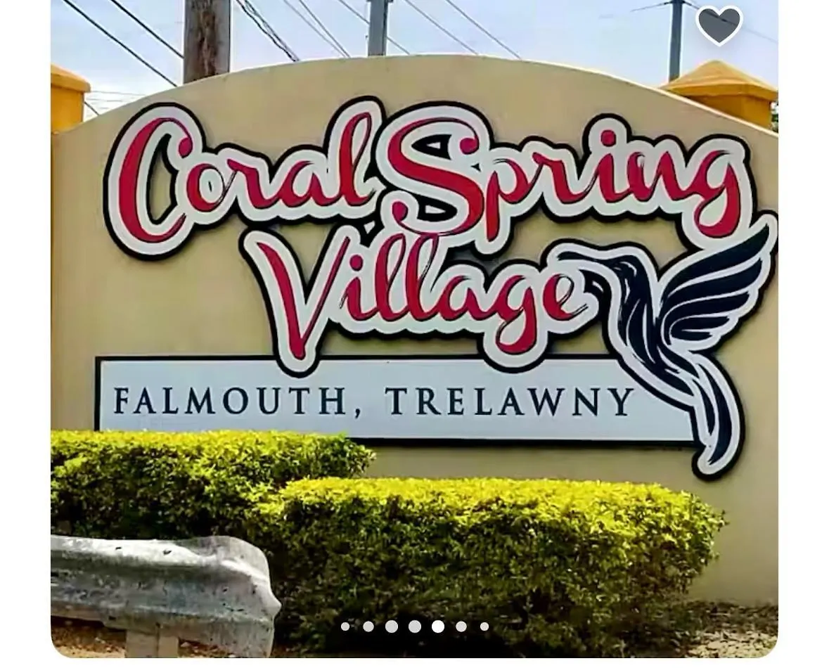 2 Love Birds Abode 3 Minutes To Beach Falmouth 0*,  Jamaika